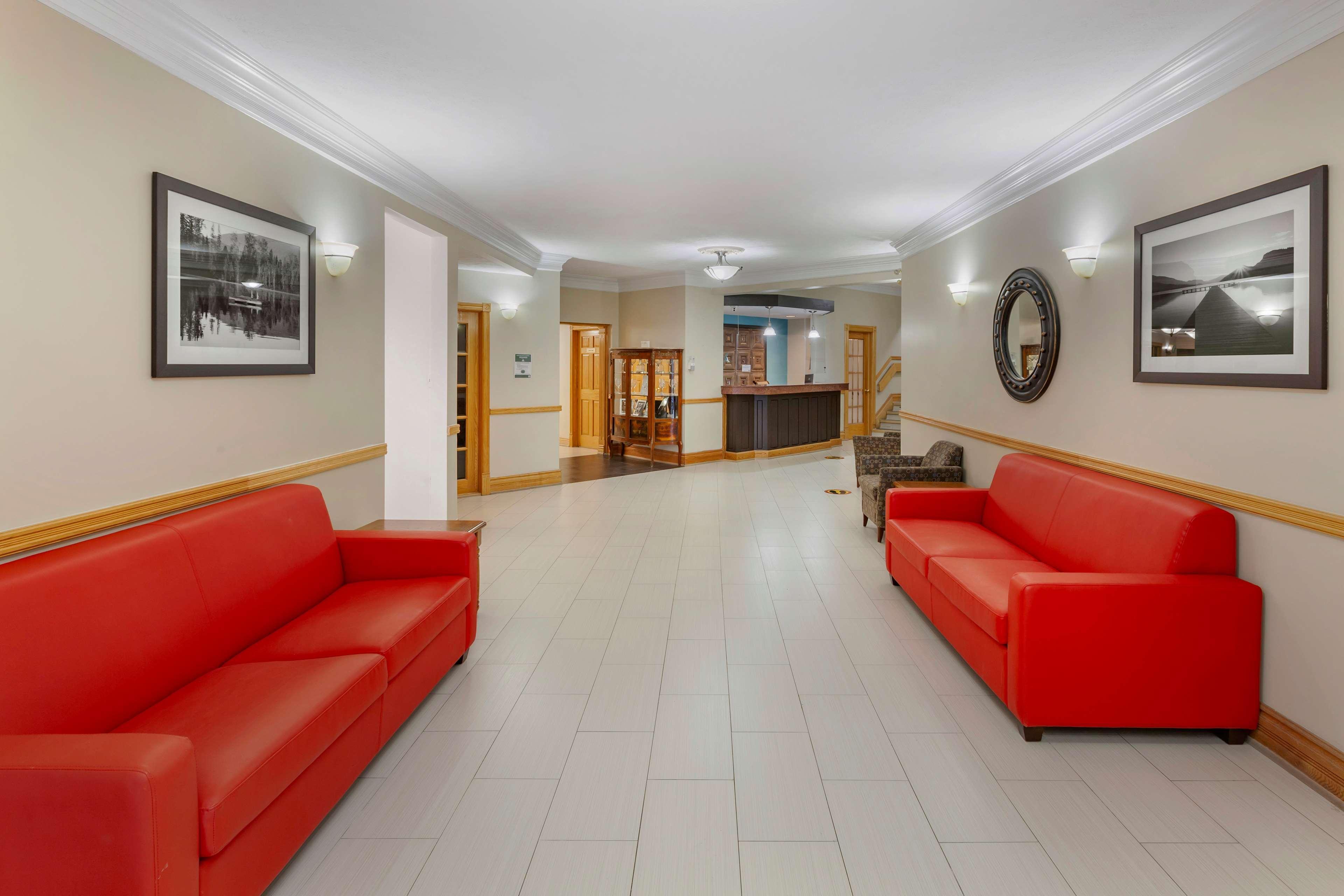 Surestay Plus Hotel By Best Western Кинкардин Екстериор снимка
