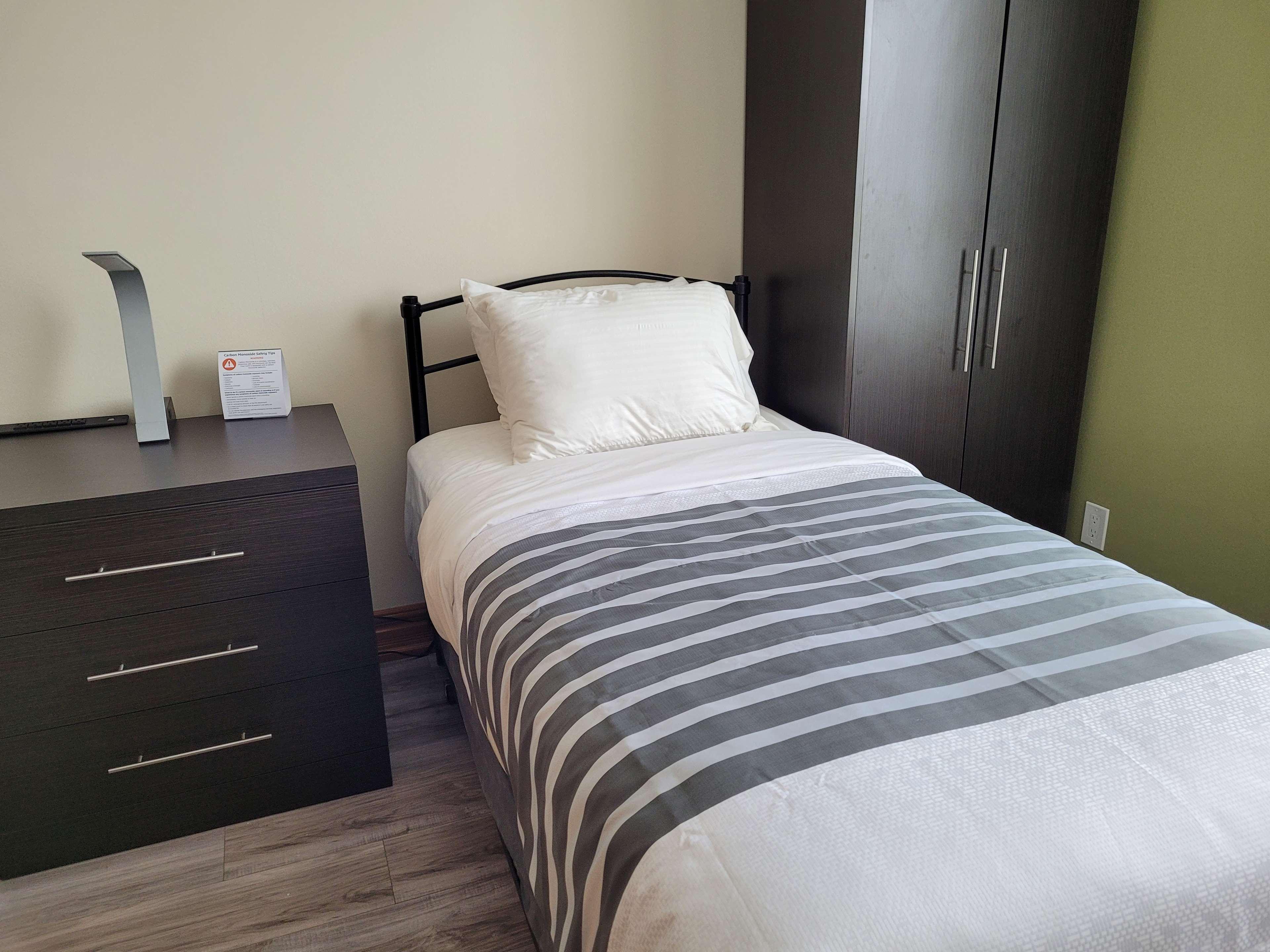 Surestay Plus Hotel By Best Western Кинкардин Екстериор снимка