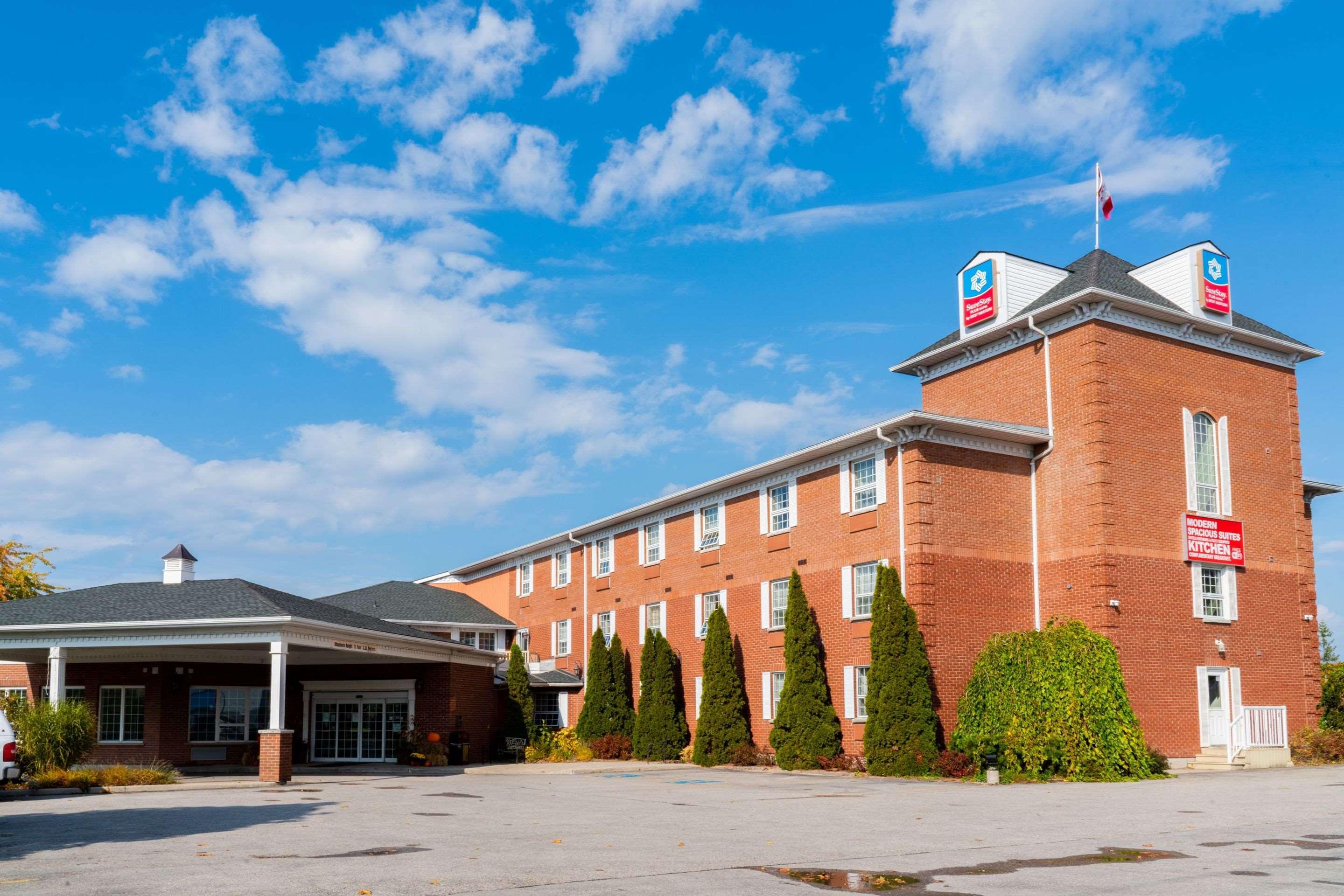 Surestay Plus Hotel By Best Western Кинкардин Екстериор снимка